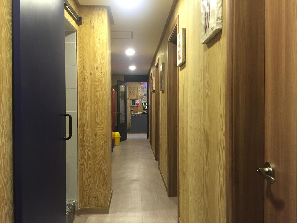 Backpackers Inside Seul Exterior foto