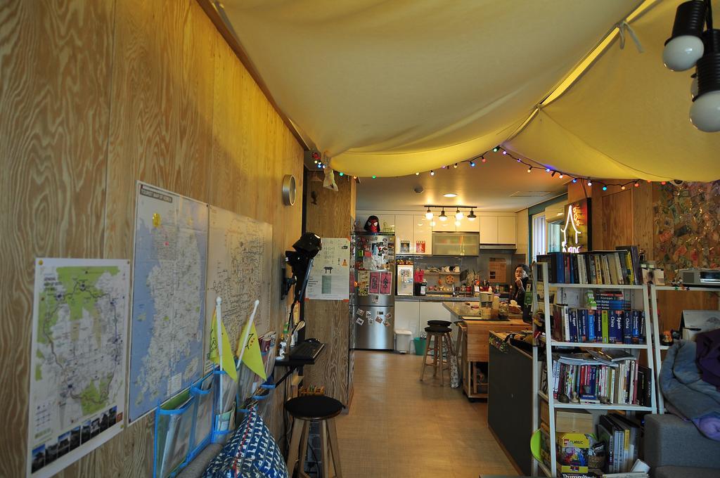 Backpackers Inside Seul Exterior foto