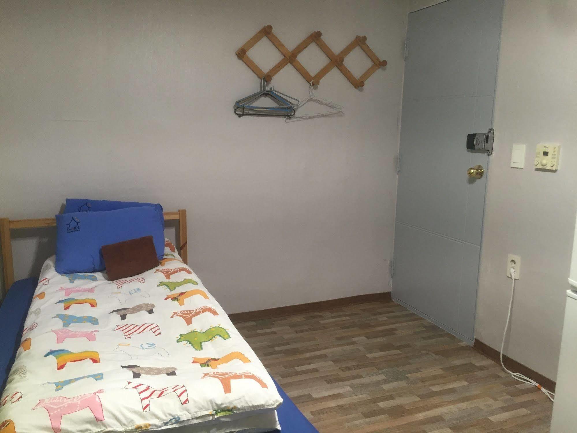 Backpackers Inside Seul Exterior foto