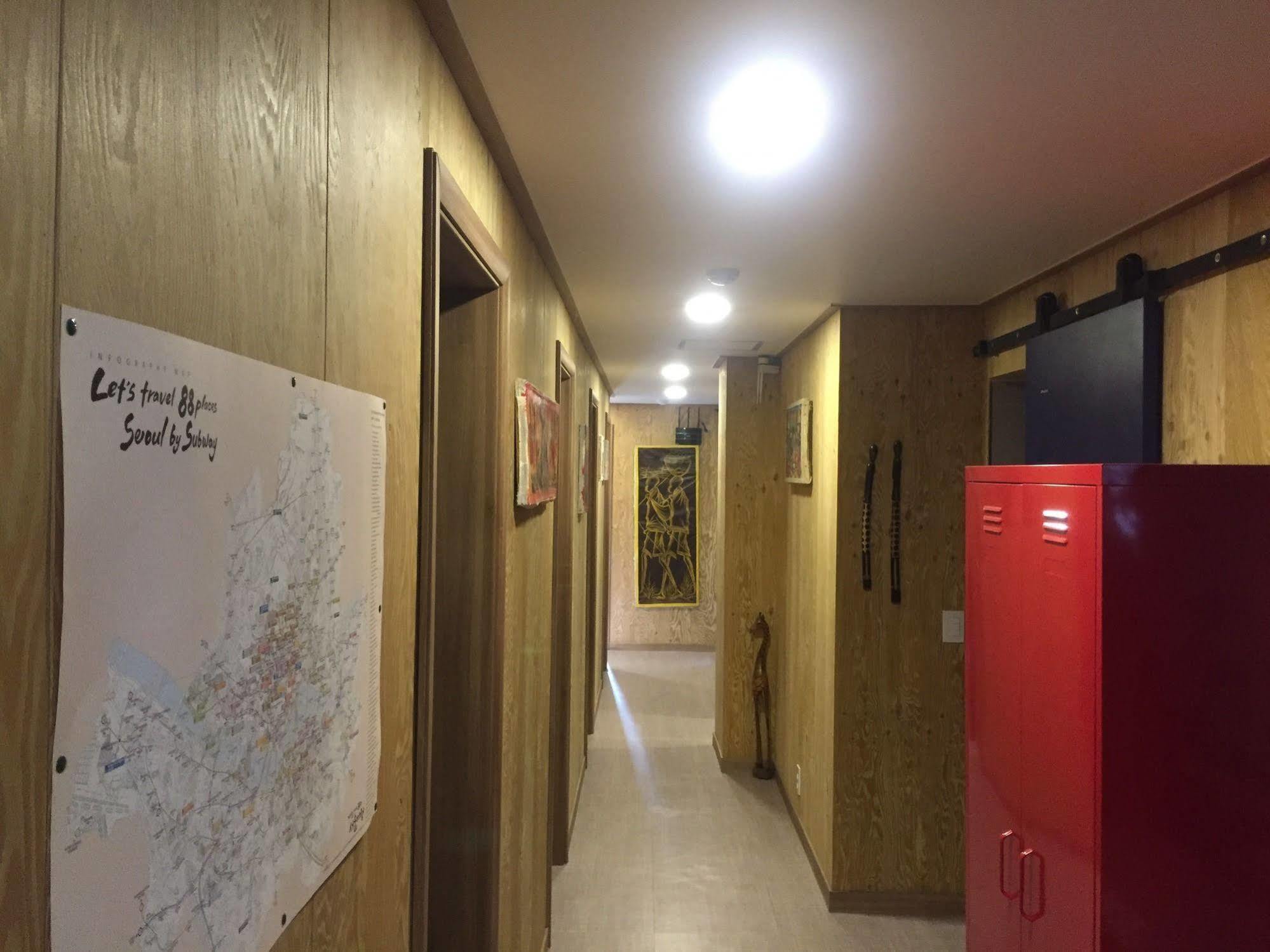 Backpackers Inside Seul Exterior foto