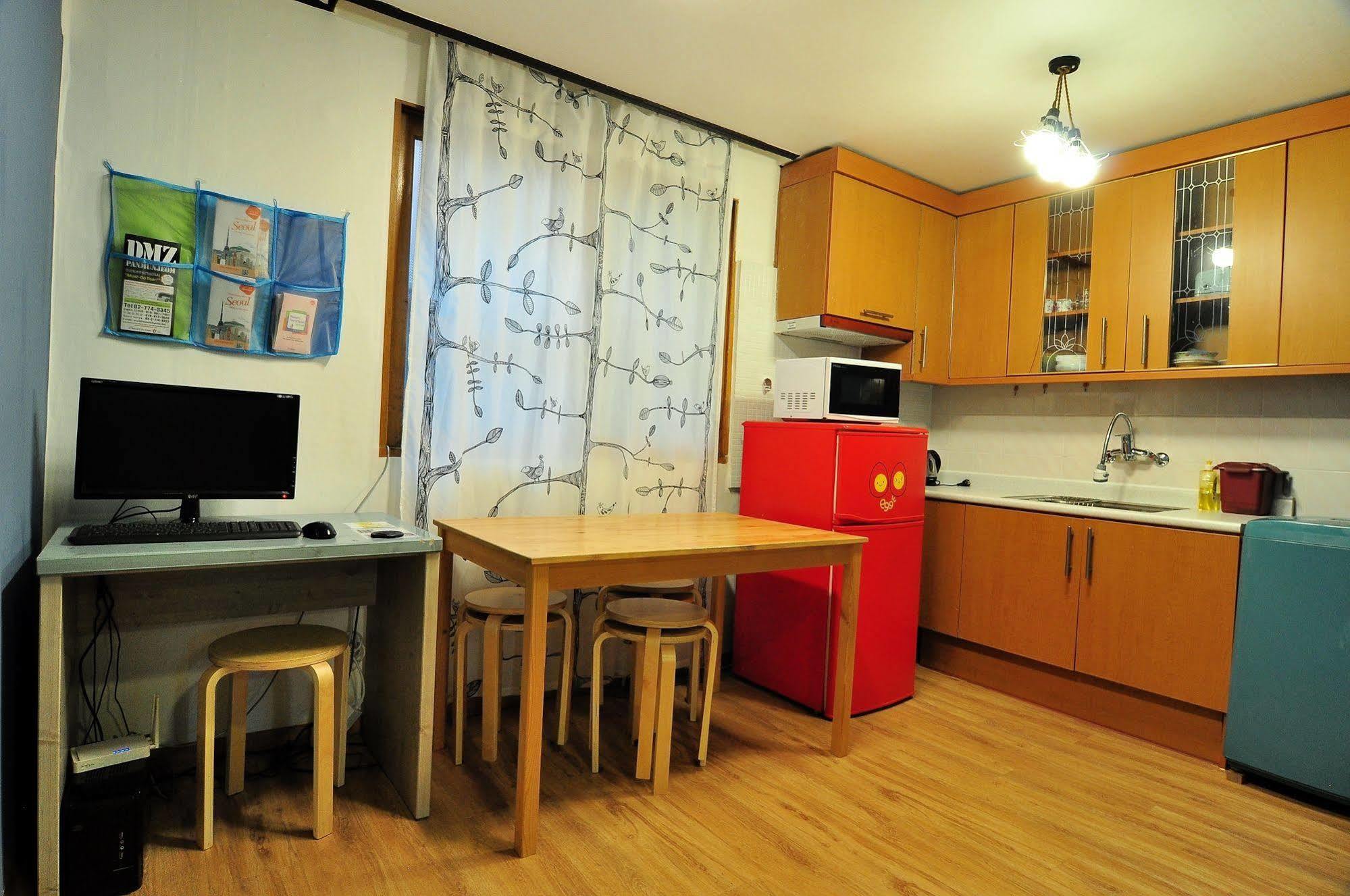 Backpackers Inside Seul Exterior foto